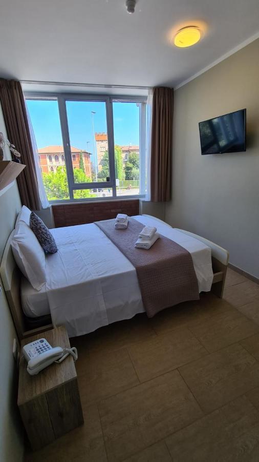 Atico Hotel Desenzano del Garda Exterior foto